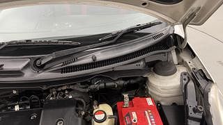 Used 2017 Maruti Suzuki Swift [2011-2017] ZDi Diesel Manual engine ENGINE LEFT SIDE HINGE & APRON VIEW