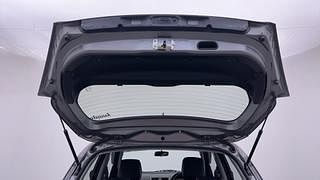 Used 2016 Maruti Suzuki Swift [2011-2017] ZDi Diesel Manual interior DICKY DOOR OPEN VIEW