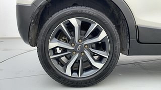 Used 2019 Mahindra XUV 300 W8 (O) Petrol Petrol Manual tyres RIGHT REAR TYRE RIM VIEW