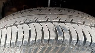 Used 2014 Maruti Suzuki Swift [2011-2017] VDi Diesel Manual tyres LEFT FRONT TYRE TREAD VIEW