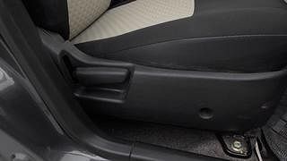 Used 2019 Maruti Suzuki Alto 800 [2016-2019] Vxi Petrol Manual top_features Seat adjustment