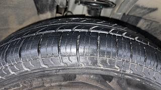 Used 2022 Renault Triber RXZ AMT Dual Tone Petrol Automatic tyres RIGHT FRONT TYRE TREAD VIEW