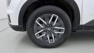 Used 2022 Hyundai Venue S Plus 1.5 CRDi Diesel Manual tyres LEFT FRONT TYRE RIM VIEW