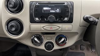 Used 2015 Toyota Etios Liva [2010-2017] VX Petrol Manual top_features Integrated (in-dash) music system