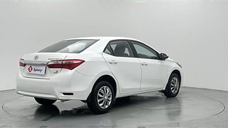 Used 2015 Toyota Corolla Altis [2014-2017] J(S) Diesel Diesel Manual exterior RIGHT REAR CORNER VIEW