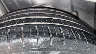 Used 2020 Ford Figo Aspire [2019-2021] Titanium Plus 1.2 Ti-VCT Petrol Manual tyres RIGHT REAR TYRE TREAD VIEW