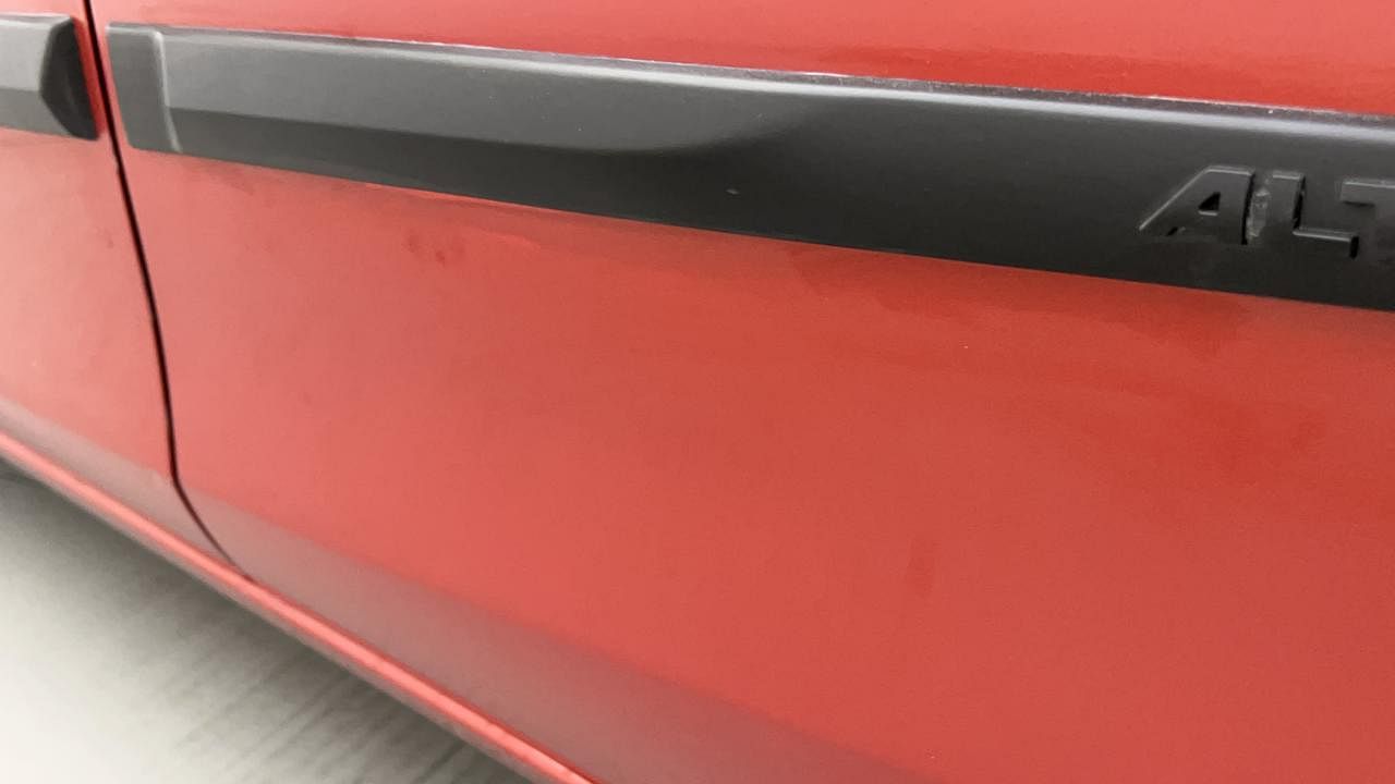 Used 2021 Maruti Suzuki Alto 800 Vxi Plus Petrol Manual dents MINOR SCRATCH