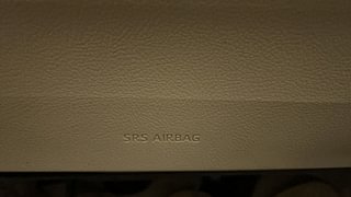 Used 2020 Toyota Yaris [2018-2021] G Petrol Manual top_features Knee airbags
