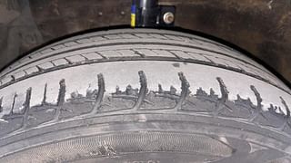 Used 2016 Maruti Suzuki Ertiga [2015-2018] VXI Petrol Manual tyres LEFT FRONT TYRE TREAD VIEW
