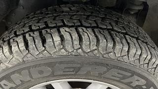 Used 2018 Mahindra TUV300 [2015-2020] T10 Diesel Manual tyres RIGHT FRONT TYRE TREAD VIEW