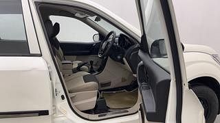 Used 2015 Mahindra XUV500 [2015-2018] W4 Diesel Manual interior RIGHT SIDE FRONT DOOR CABIN VIEW