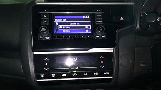 Used 2016 Honda Jazz V CVT Petrol Automatic interior MUSIC SYSTEM & AC CONTROL VIEW