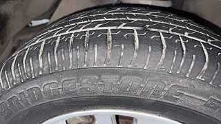 Used 2020 Toyota Innova Crysta [2016-2020] 2.4 V 7 STR Diesel Manual tyres RIGHT FRONT TYRE TREAD VIEW