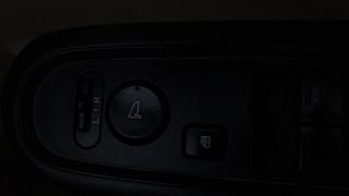 Used 2014 Honda Mobilio [2014-2017] S Diesel Diesel Manual top_features Adjustable ORVM