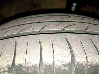 Used 2018 Hyundai Xcent [2017-2019] SX Diesel Diesel Manual tyres LEFT FRONT TYRE TREAD VIEW