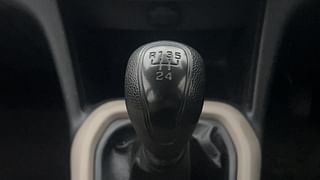 Used 2014 Hyundai Grand i10 [2013-2017] Magna 1.1 CRDi Diesel Manual interior GEAR  KNOB VIEW