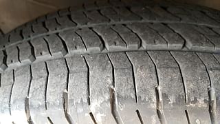 Used 2012 Maruti Suzuki Ritz [2009-2012] Ldi Diesel Manual tyres LEFT FRONT TYRE TREAD VIEW