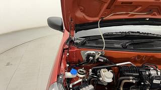 Used 2021 Maruti Suzuki Alto 800 Vxi Plus Petrol Manual engine ENGINE RIGHT SIDE HINGE & APRON VIEW