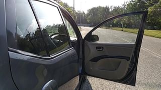 Used 2015 hyundai i10 Sportz 1.1 Petrol Petrol Manual interior RIGHT FRONT DOOR OPEN VIEW