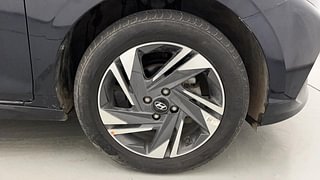 Used 2021 Hyundai New i20 Asta (O) 1.0 Turbo DCT Petrol Automatic tyres RIGHT FRONT TYRE RIM VIEW