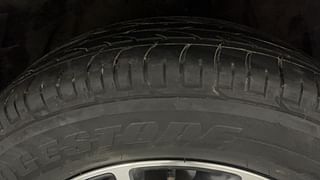Used 2022 Mahindra XUV 300 W8 AMT (O) Diesel Diesel Automatic tyres RIGHT FRONT TYRE TREAD VIEW