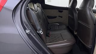 Used 2018 Hyundai Eon [2011-2018] Magna + (O) Petrol Manual interior RIGHT SIDE REAR DOOR CABIN VIEW