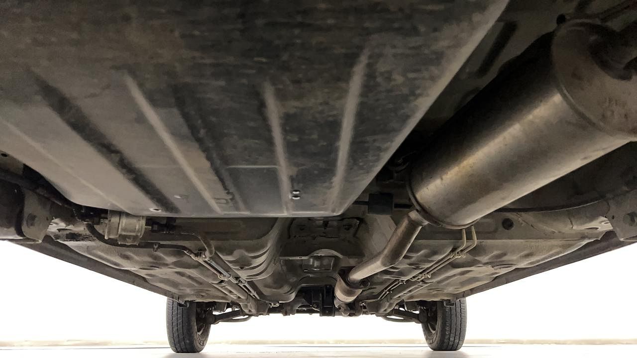 Used 2017 Maruti Suzuki Alto 800 [2016-2019] Lxi Petrol Manual extra REAR UNDERBODY VIEW (TAKEN FROM REAR)