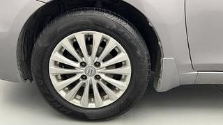 Used 2015 Maruti Suzuki Ciaz [2014-2017] ZXi Petrol Manual tyres LEFT FRONT TYRE RIM VIEW