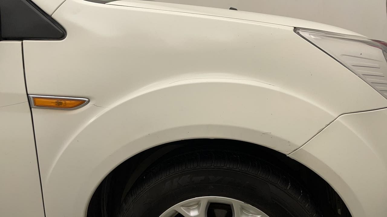 Used 2012 Ford Figo [2010-2015] Duratorq Diesel Titanium 1.4 Diesel Manual dents MINOR SCRATCH