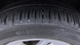 Used 2018 Honda Jazz VX CVT Petrol Automatic tyres RIGHT FRONT TYRE TREAD VIEW