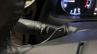 Used 2017 Toyota Corolla Altis [2017-2020] G CVT Petrol Petrol Automatic top_features Rain sensing wipers