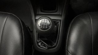 Used 2014 Maruti Suzuki Swift [2011-2017] ZXi Petrol Manual interior GEAR  KNOB VIEW