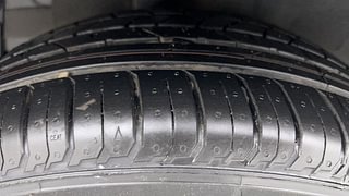 Used 2021 Hyundai New i20 Asta (O) 1.0 Turbo DCT Petrol Automatic tyres RIGHT REAR TYRE TREAD VIEW