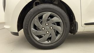 Used 2019 Hyundai New Santro 1.1 [2018-2020] Sportz SE Petrol Manual tyres LEFT FRONT TYRE RIM VIEW
