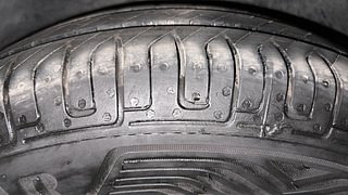 Used 2012 Hyundai i10 [2010-2016] Magna Petrol Petrol Manual tyres RIGHT REAR TYRE TREAD VIEW