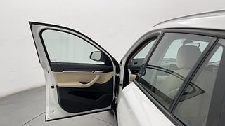 Used 2017 BMW X1 [2016-2020] sDrive20d xLine Diesel Automatic interior LEFT FRONT DOOR OPEN VIEW