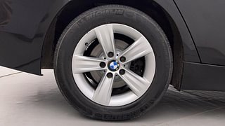 Used 2015 BMW 3 Series [2012-2015] 320d Prestige Diesel Automatic tyres RIGHT REAR TYRE RIM VIEW