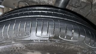 Used 2017 Hyundai Grand i10 [2017-2020] Asta 1.2 Kappa VTVT Petrol Manual tyres RIGHT REAR TYRE TREAD VIEW