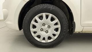 Used 2011 Hyundai i20 [2008-2012] Magna 1.2 Petrol Manual tyres LEFT FRONT TYRE RIM VIEW