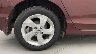 Used 2015 Honda City [2014-2017] VX CVT Petrol Automatic tyres RIGHT REAR TYRE RIM VIEW