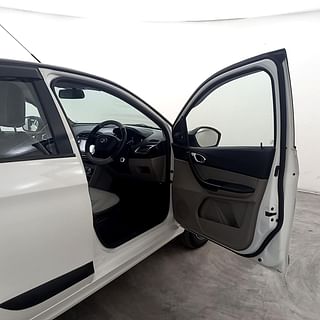 Used 2019 Tata Tiago [2018-2020] Revotron XZ Plus Petrol Manual interior RIGHT FRONT DOOR OPEN VIEW