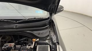 Used 2019 Hyundai Verna [2017-2020] 1.6 VTVT SX (O) Petrol Manual engine ENGINE LEFT SIDE HINGE & APRON VIEW