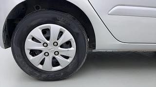 Used 2011 Hyundai i10 [2010-2016] Sportz AT Petrol Petrol Automatic tyres RIGHT REAR TYRE RIM VIEW