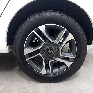 Used 2019 Tata Tiago [2018-2020] Revotron XZ Plus Petrol Manual tyres LEFT REAR TYRE RIM VIEW
