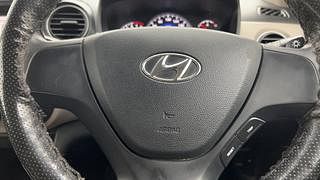 Used 2017 Hyundai Grand i10 [2017-2020] Magna 1.2 Kappa VTVT Petrol Manual top_features Airbags