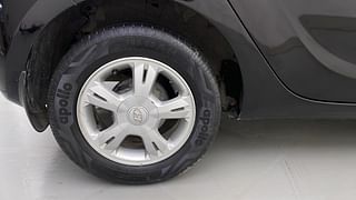 Used 2011 Hyundai i20 [2011-2014] 1.2 sportz Petrol Manual tyres RIGHT REAR TYRE RIM VIEW