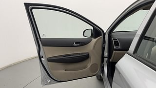 Used 2014 Hyundai i20 [2012-2014] Asta 1.4 CRDI Diesel Manual interior LEFT FRONT DOOR OPEN VIEW