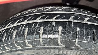 Used 2011 Hyundai i10 [2010-2016] Sportz 1.2 Petrol Petrol Manual tyres RIGHT FRONT TYRE TREAD VIEW