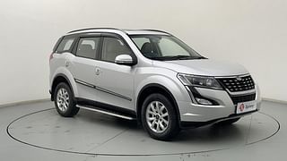 Used 2019 Mahindra XUV500 [2017-2021] W9 AT Diesel Automatic exterior RIGHT FRONT CORNER VIEW