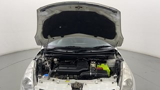 Used 2015 Maruti Suzuki Swift [2011-2017] VDi Diesel Manual engine ENGINE & BONNET OPEN FRONT VIEW